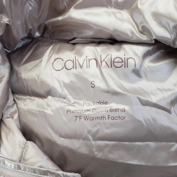 NWT Calvin Klein puffer coat - Picture 4 of 5